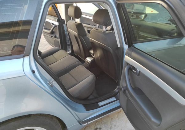 Audi A4 cena 15200 przebieg: 338250, rok produkcji 2005 z Radomsko małe 137